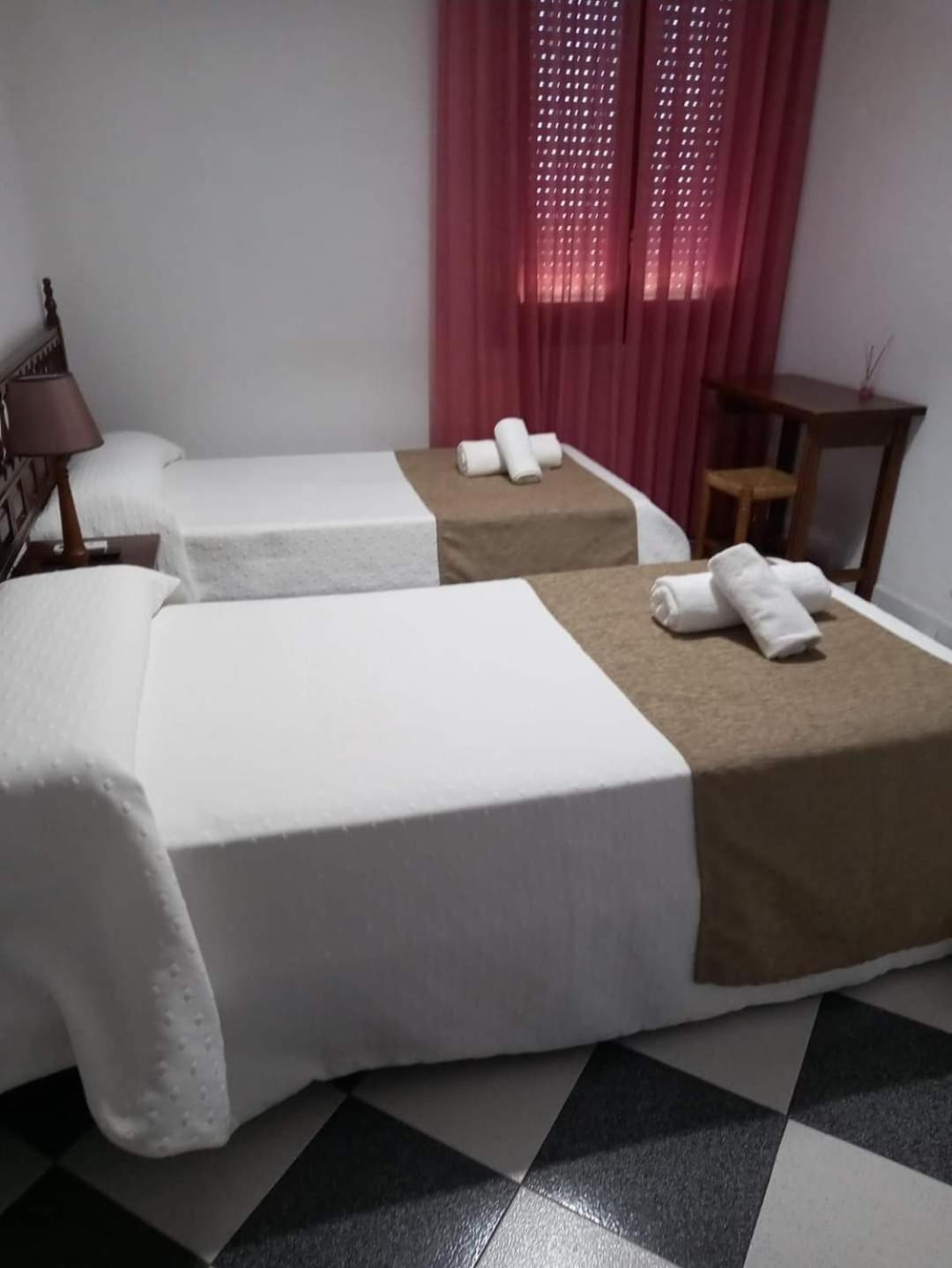 Hostal El Fogon De Felisa Herrera del Duque 외부 사진